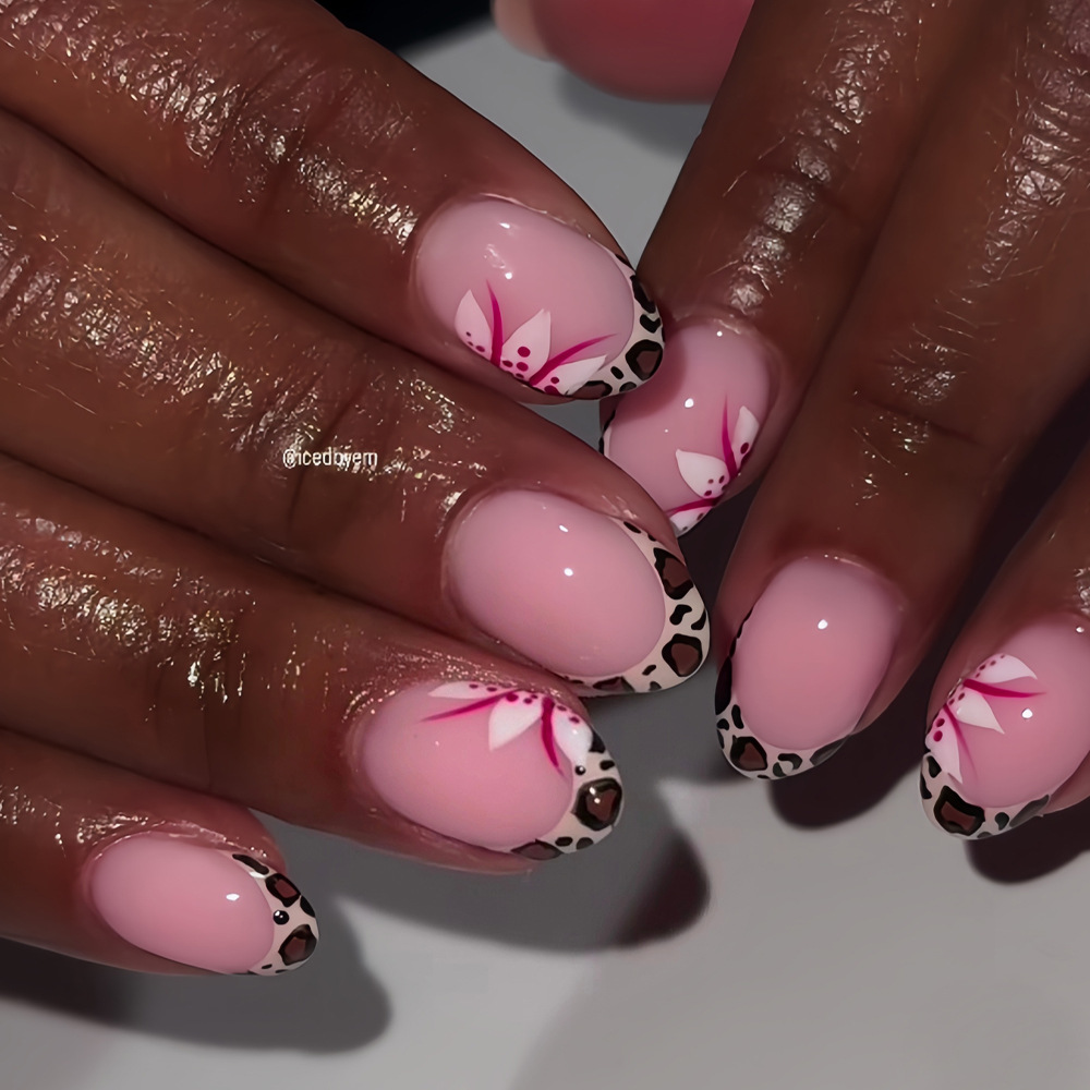 Short long fake nails for wome - Nail Art Gliter 评论和价格