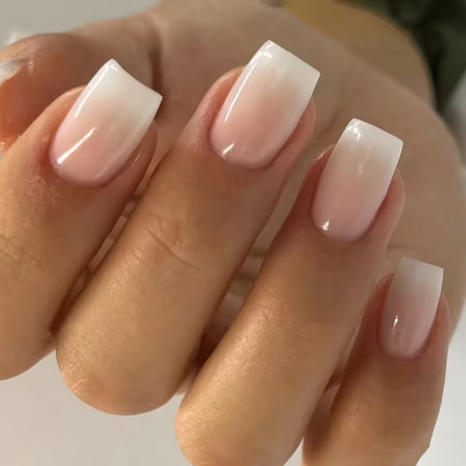 Short Pink Press on Nails Simp - Nail Art Ombre Pink 评论和价格