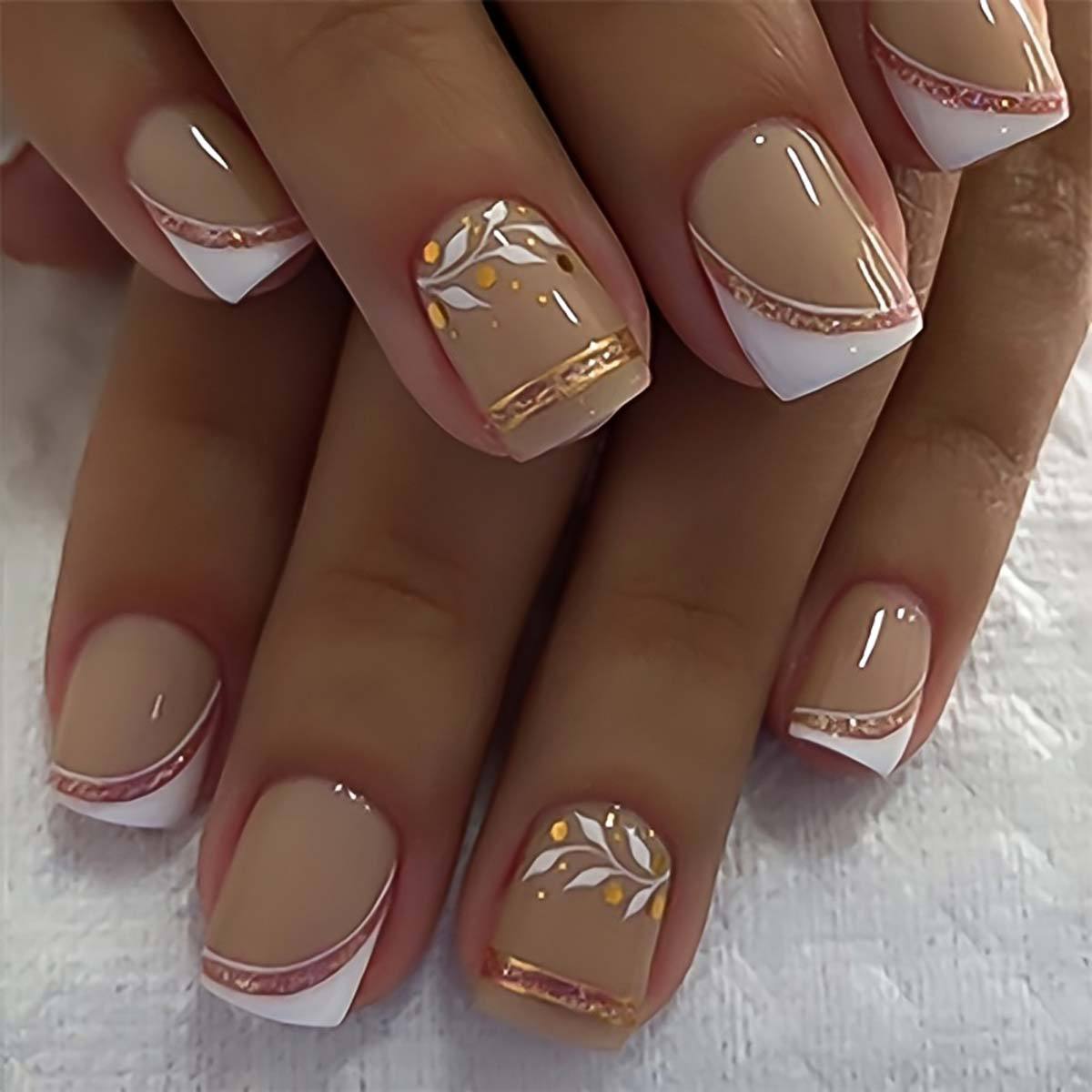 Short Medium fake nails for wo - Nail Art Gliter 评论和价格